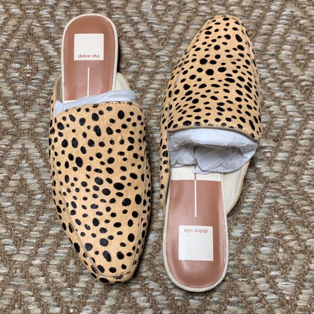 Cute dolce vita slides!